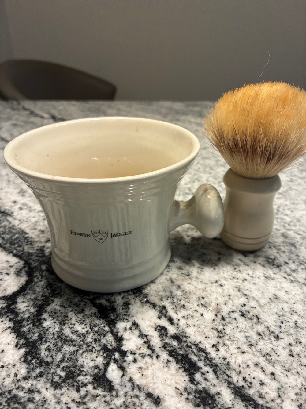 Edwin Jagger porcelain ivory shaving mug with brush